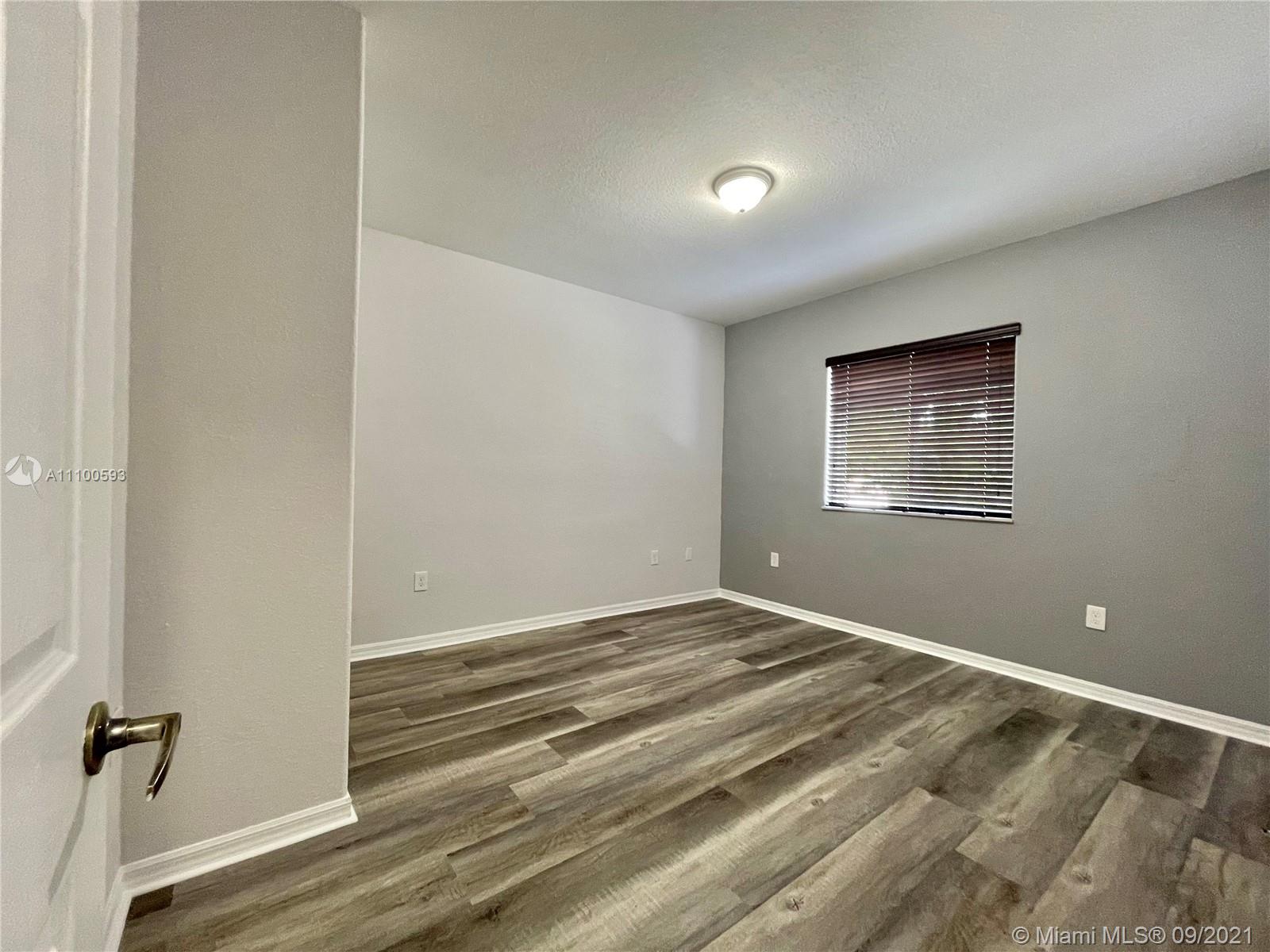 TROPICAL LANDINGS CONDO - Residential Lease