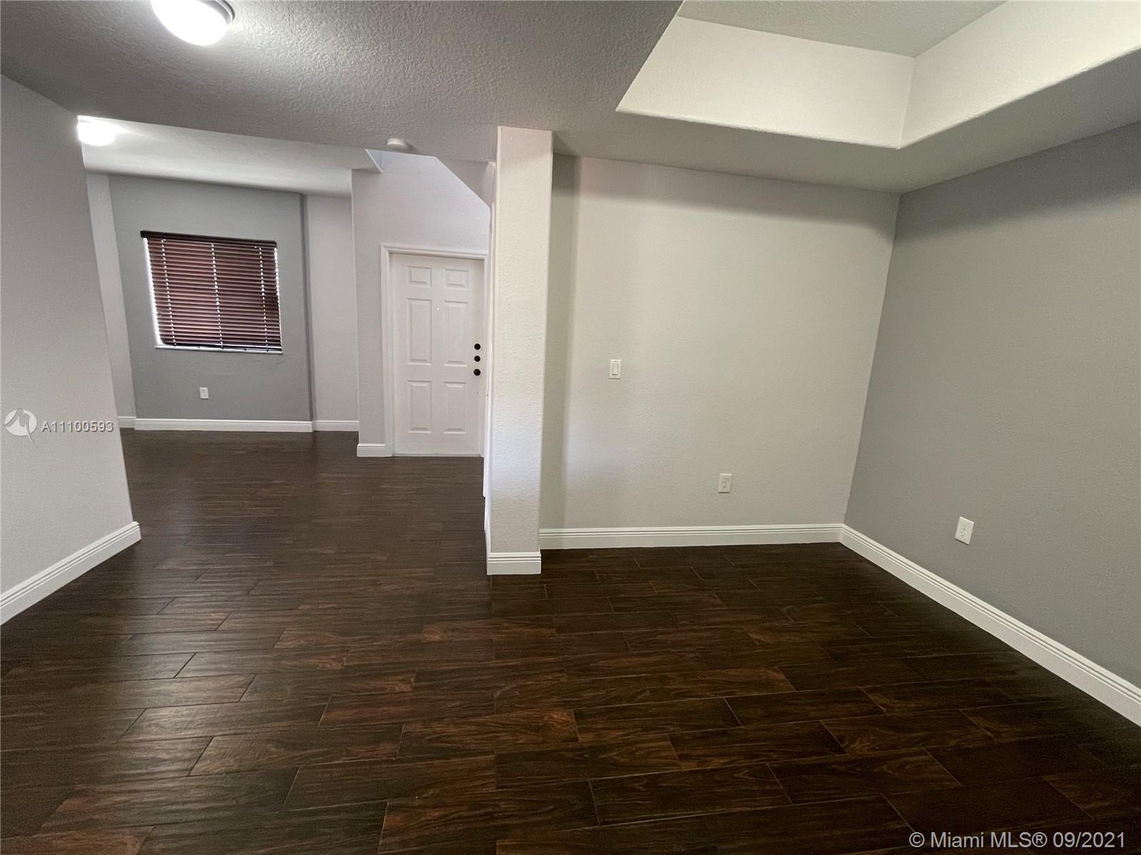 TROPICAL LANDINGS CONDO - Residential Lease