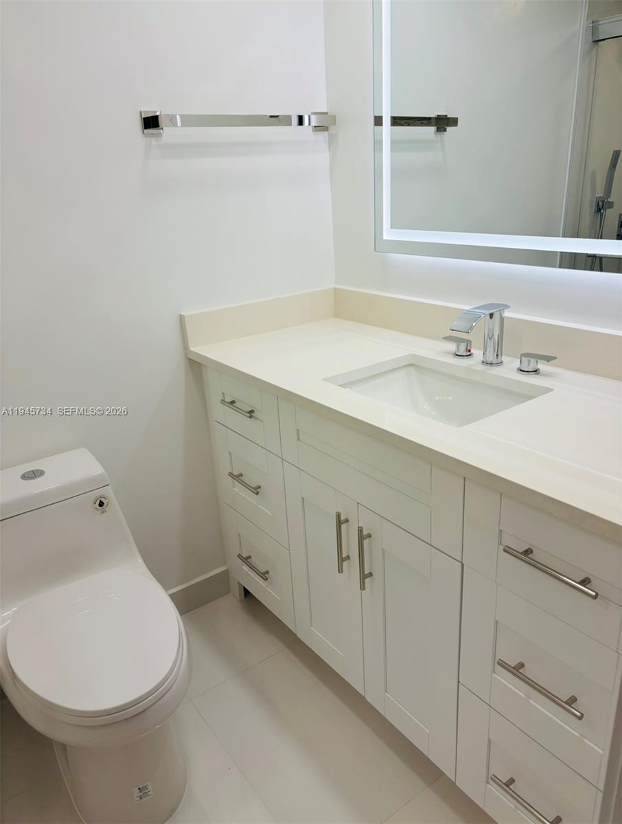 ELLESMERE B CONDO - Residential