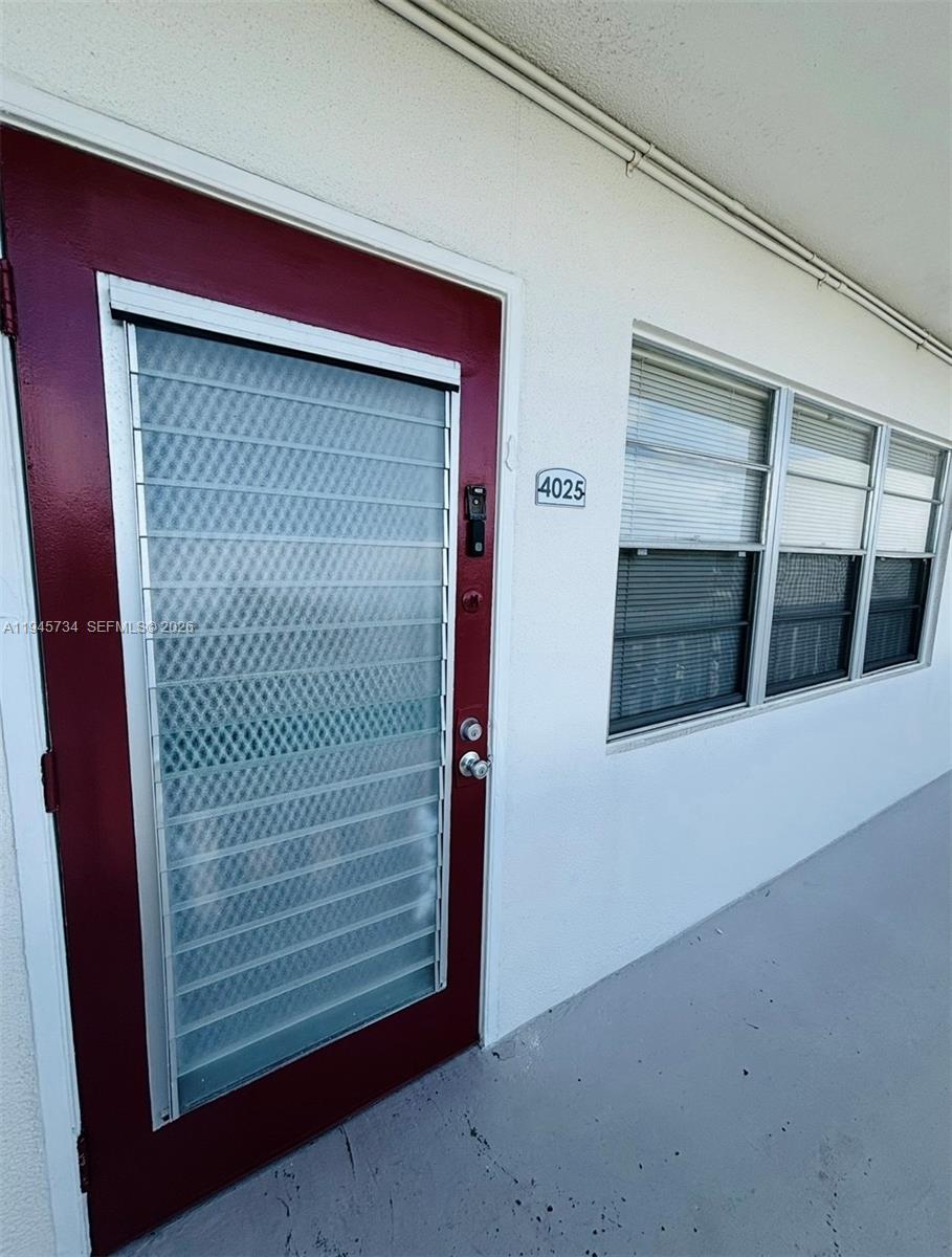 ELLESMERE B CONDO - Residential