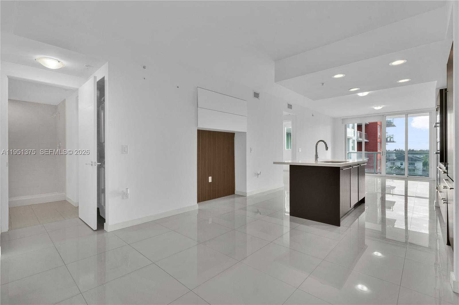 GRAND BAY COMMONS SOUTH - Residential