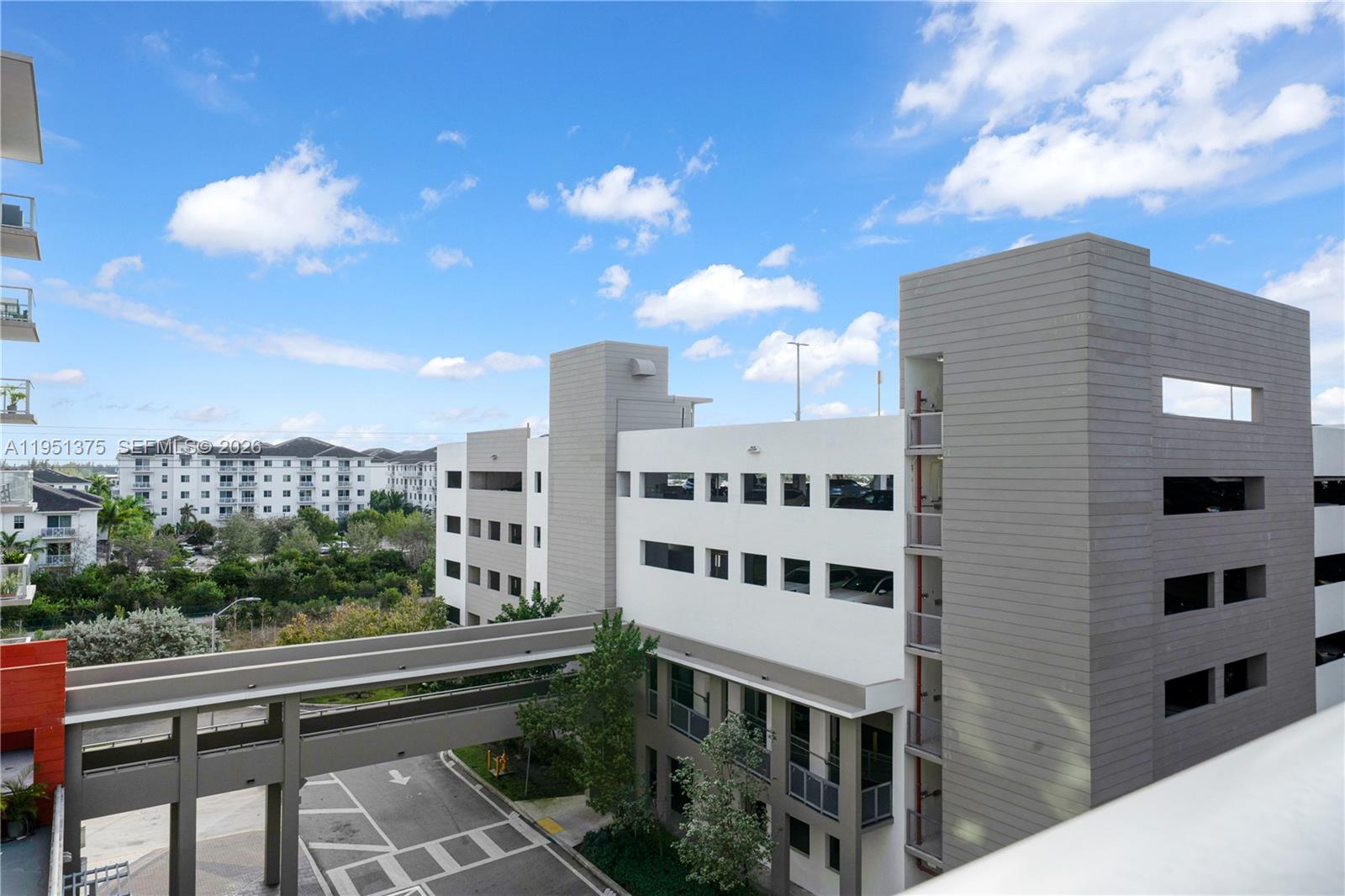 GRAND BAY COMMONS SOUTH - Residential