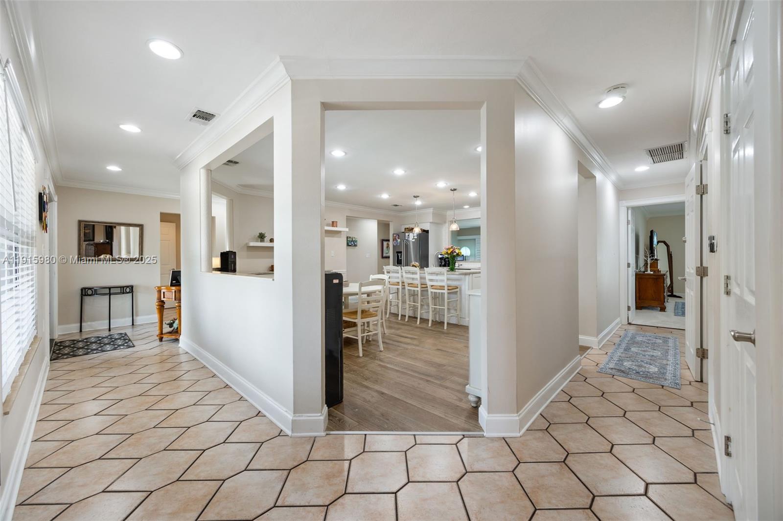 PALM ISLES - Residential