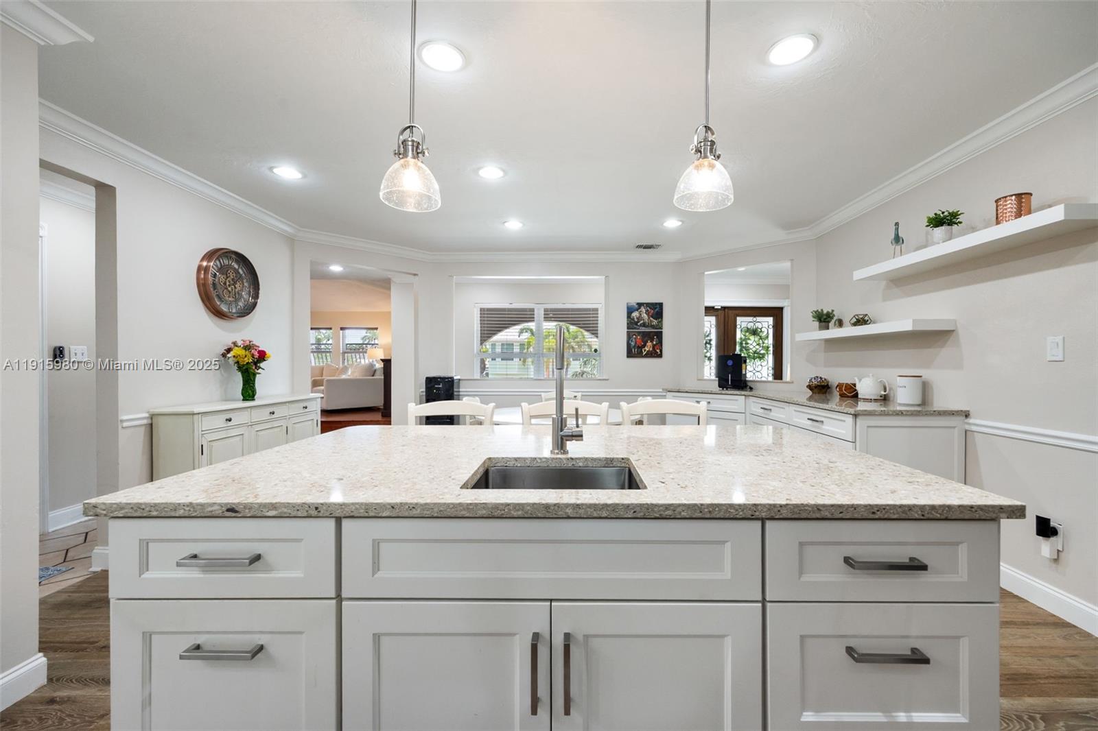 PALM ISLES - Residential