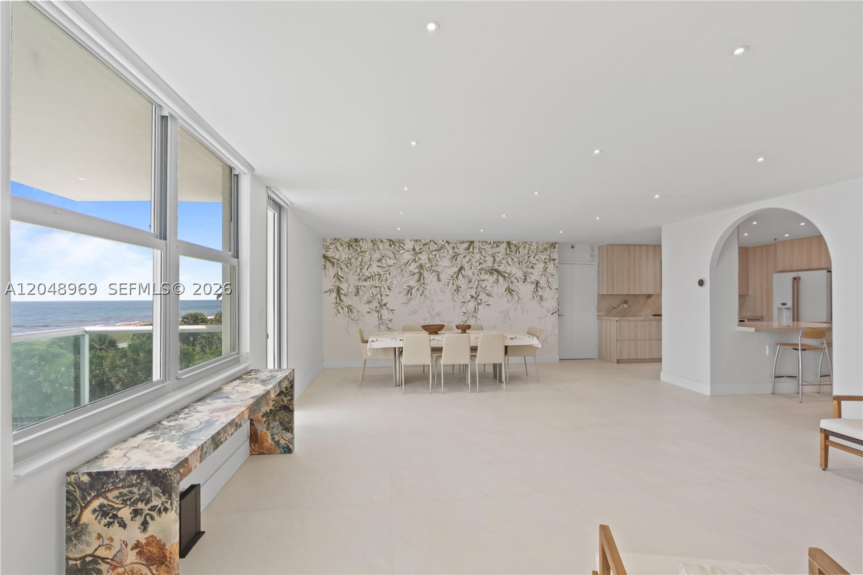 9511 Collins Ave 403