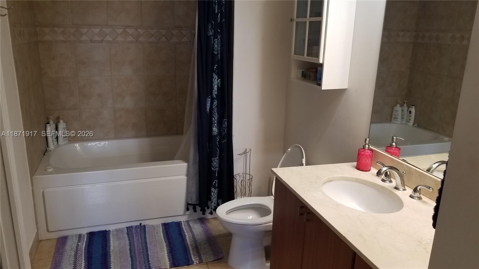 PUERTA DE PALMAS CONDO - Residential