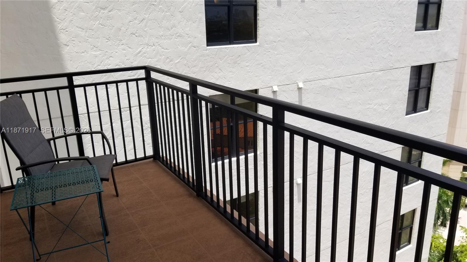 PUERTA DE PALMAS CONDO - Residential