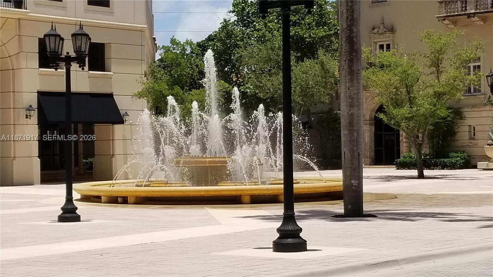 PUERTA DE PALMAS CONDO - Residential