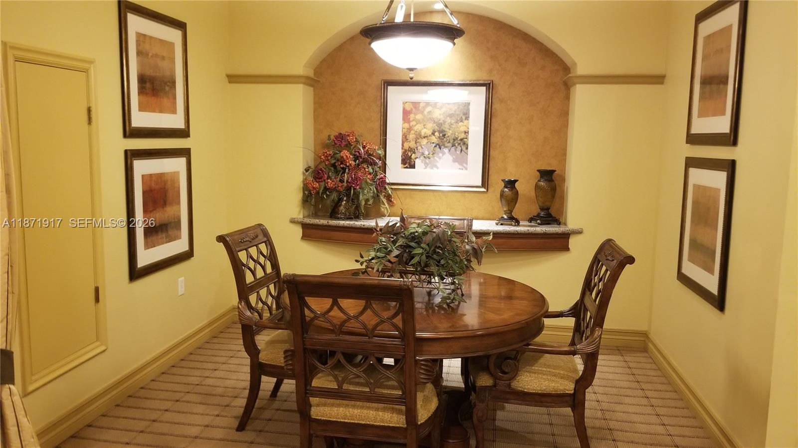 PUERTA DE PALMAS CONDO - Residential