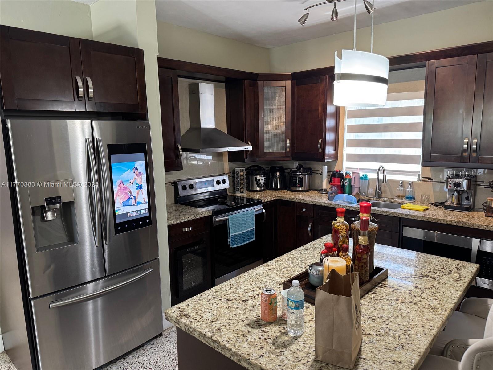 SO MIAMI HEIGHTS ADDN E - Residential