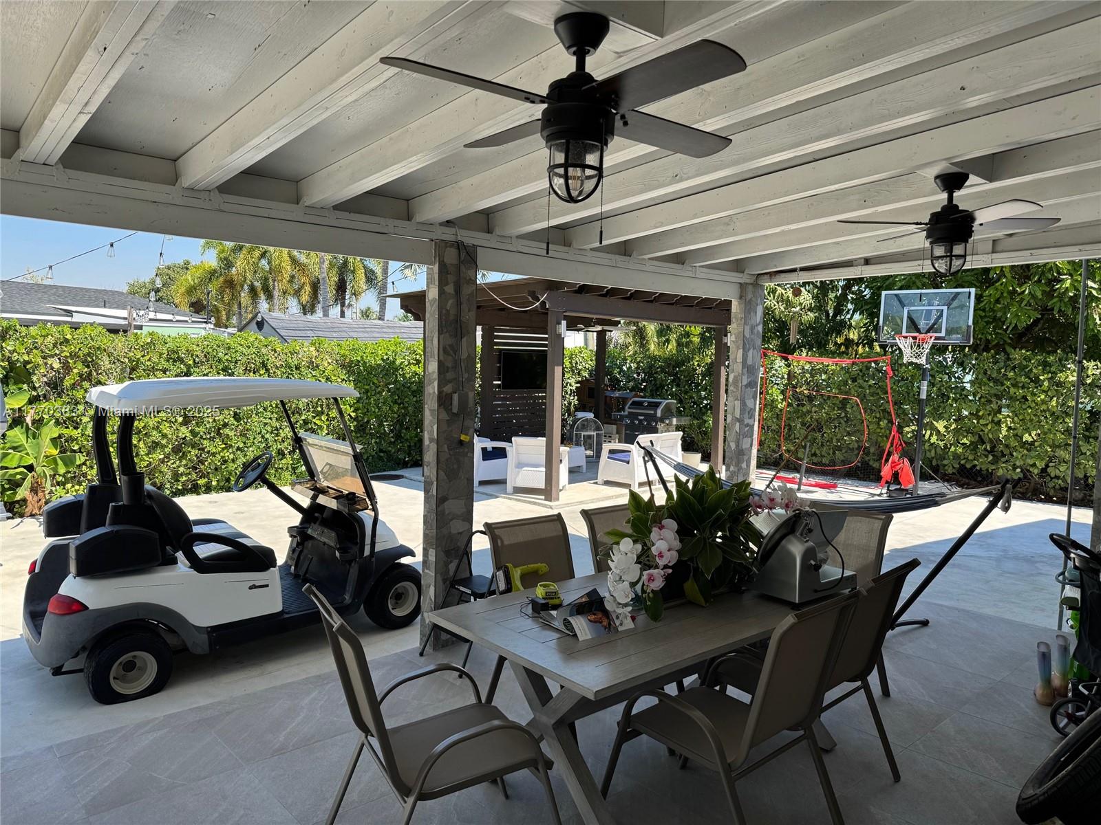 SO MIAMI HEIGHTS ADDN E - Residential