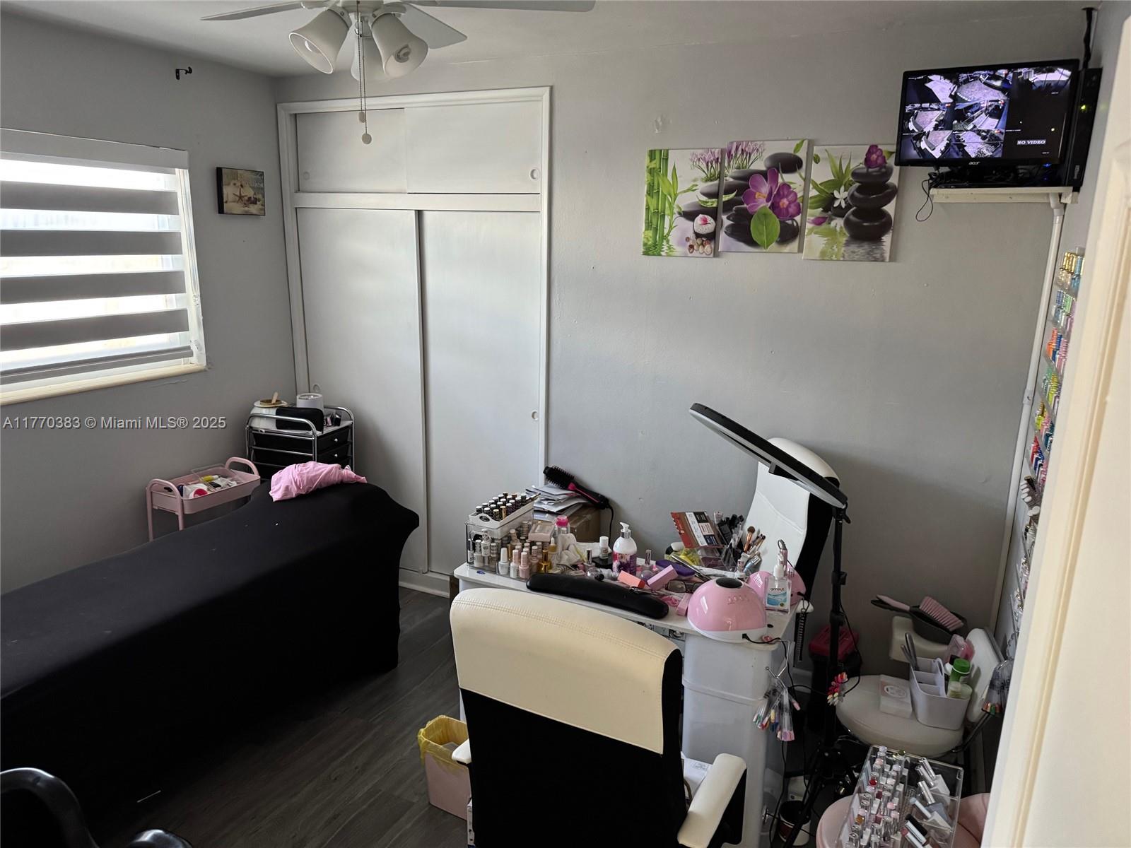 SO MIAMI HEIGHTS ADDN E - Residential