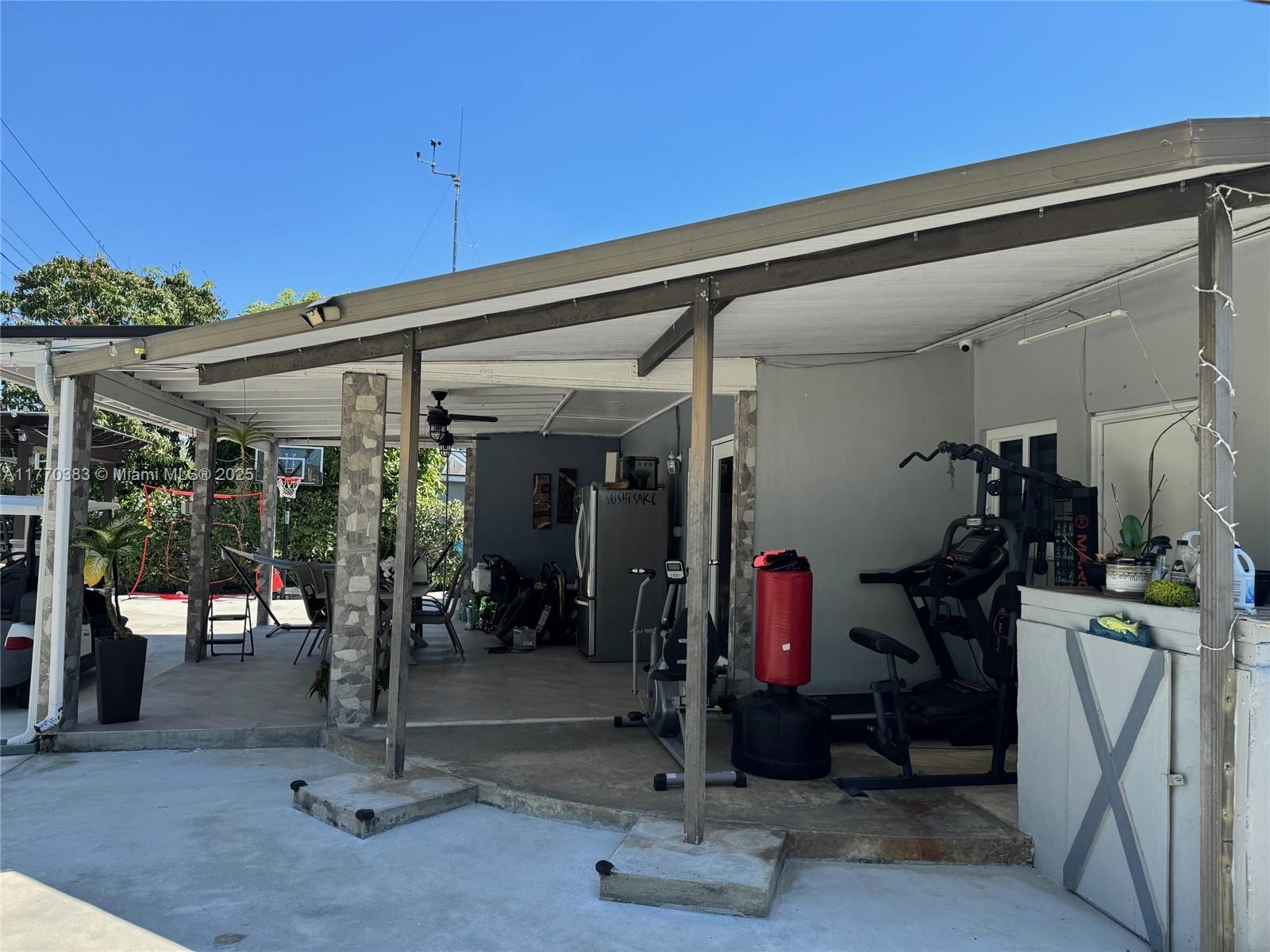 SO MIAMI HEIGHTS ADDN E - Residential