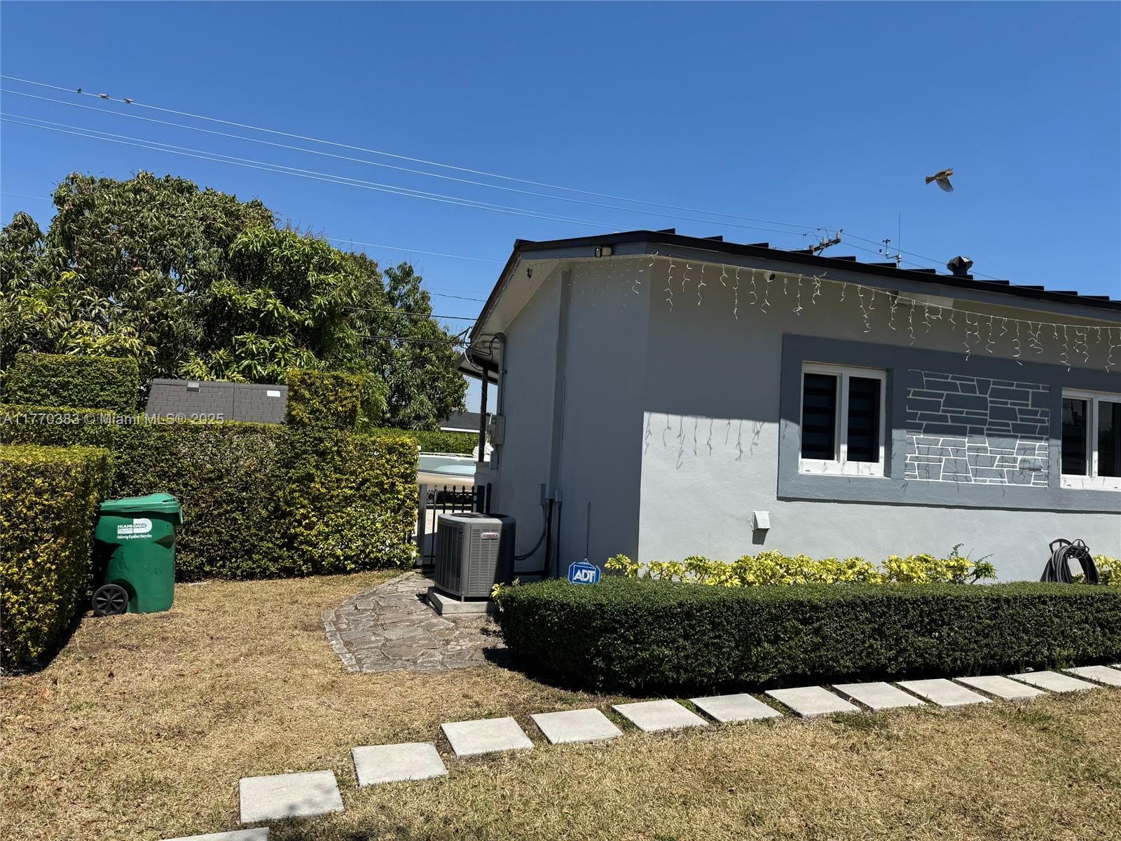 SO MIAMI HEIGHTS ADDN E - Residential