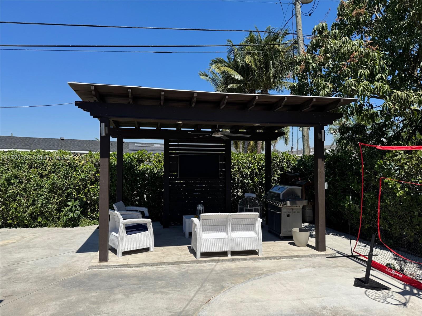 SO MIAMI HEIGHTS ADDN E - Residential