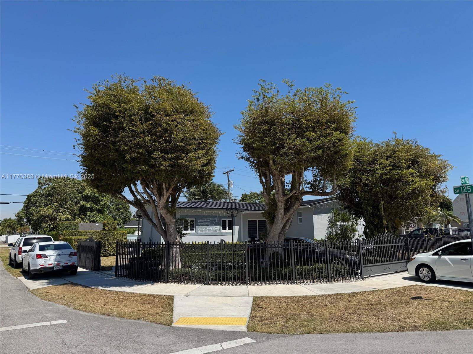 SO MIAMI HEIGHTS ADDN E - Residential