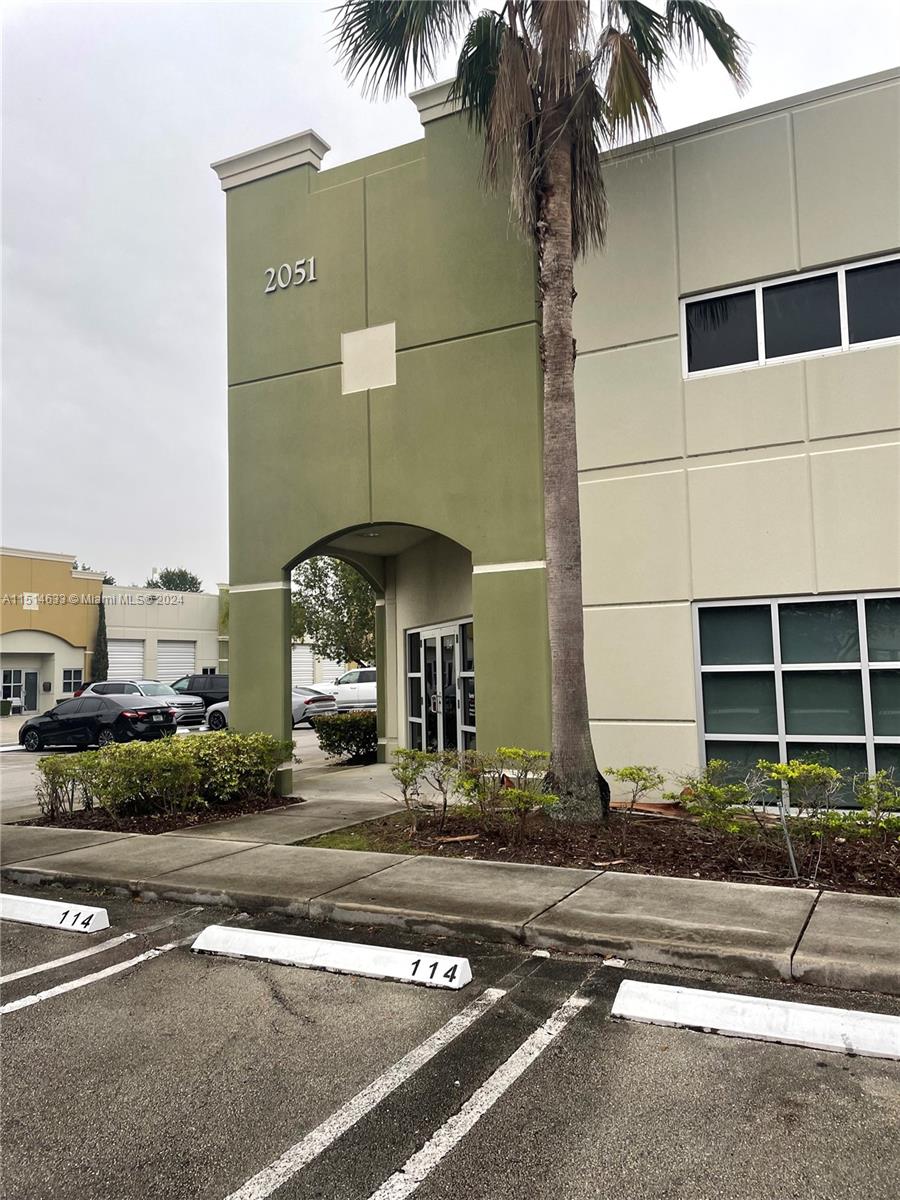 Very well located, in front of Dolphin Mall. 4,170 SqFt office space featuring 17 offices and 16 assigned parking spaces plus guest parking.