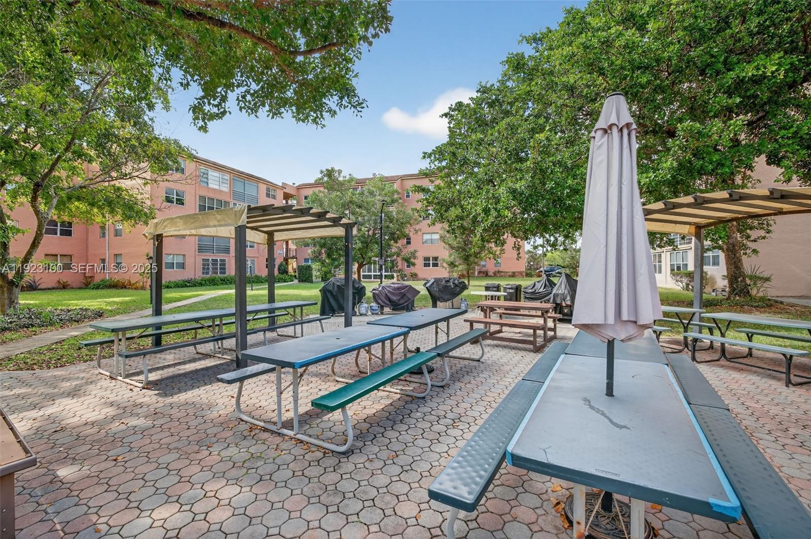 SOMERSET NO 4 CONDO - Residential