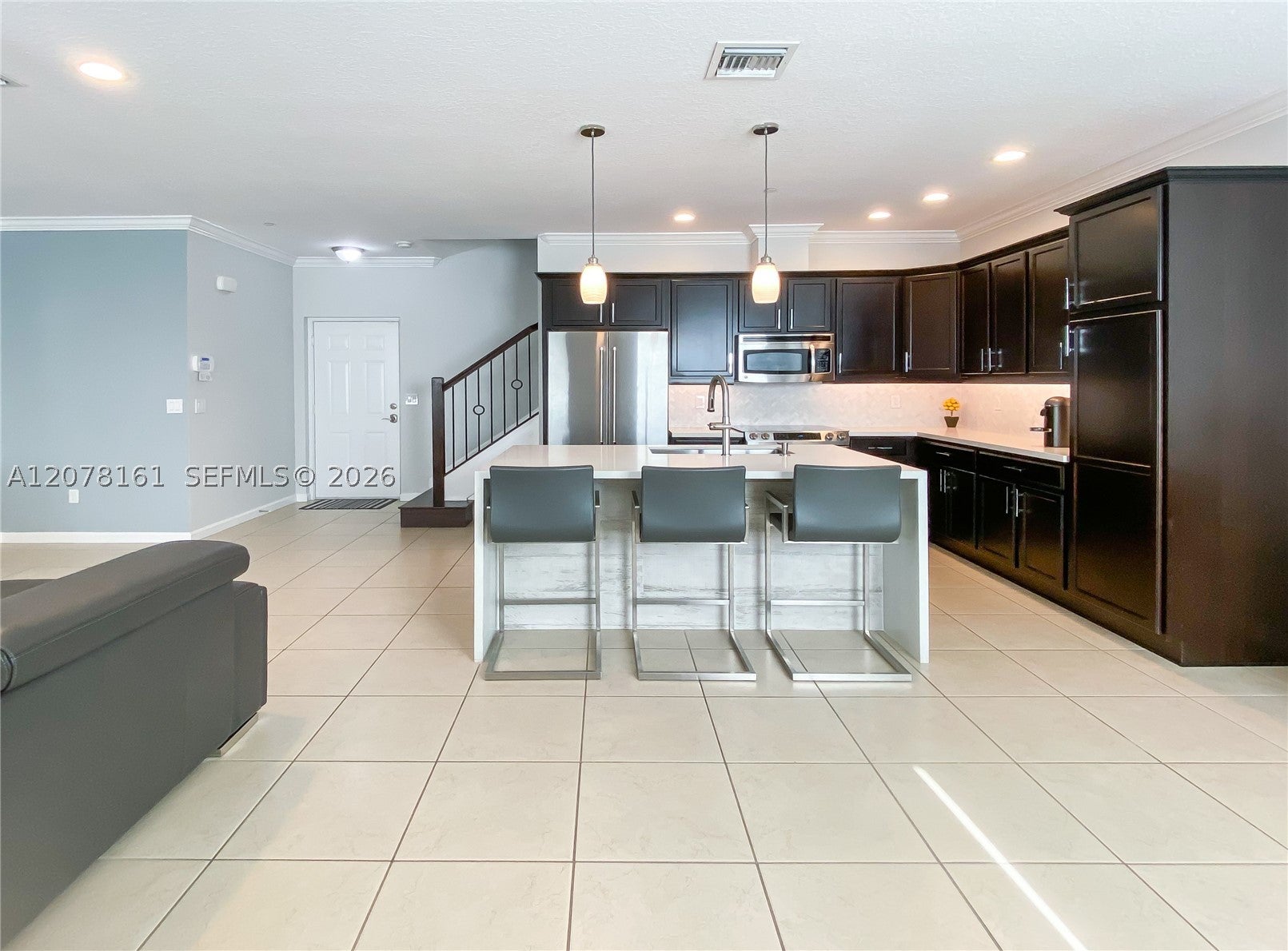 2958 St Thomas Dr 2958