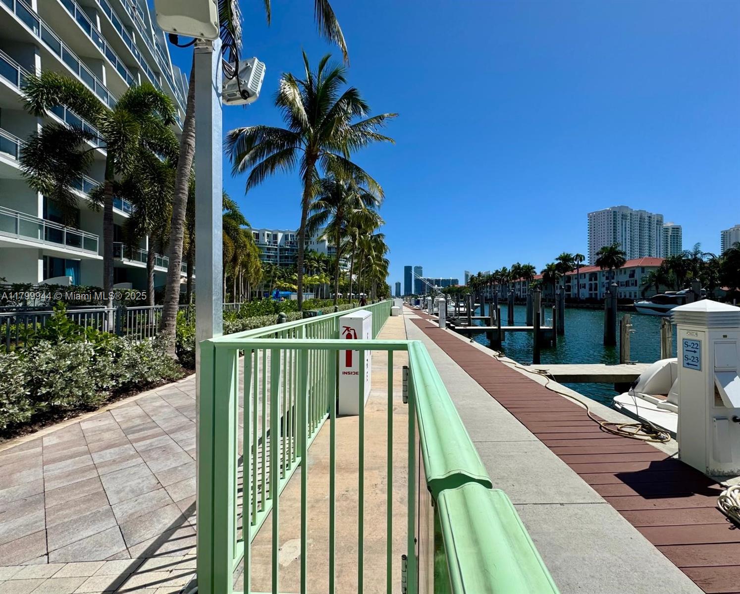 ARTECH RESIDENCES AT AVEN - Residential Lease