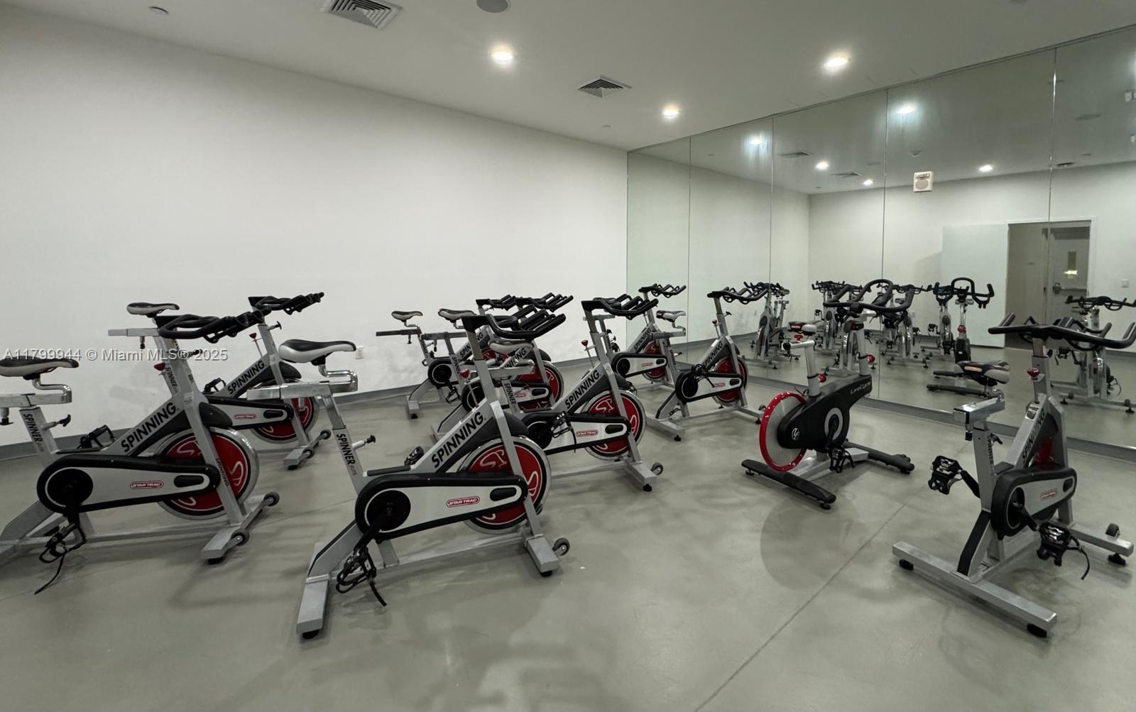 ARTECH RESIDENCES AT AVEN - Residential Lease