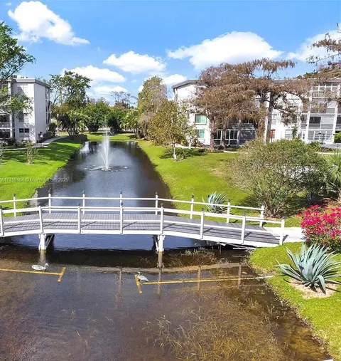 4850 NW 29th Ct Unit 130, Lauderdale Lakes, FL 33313 - MLS#: A11759464