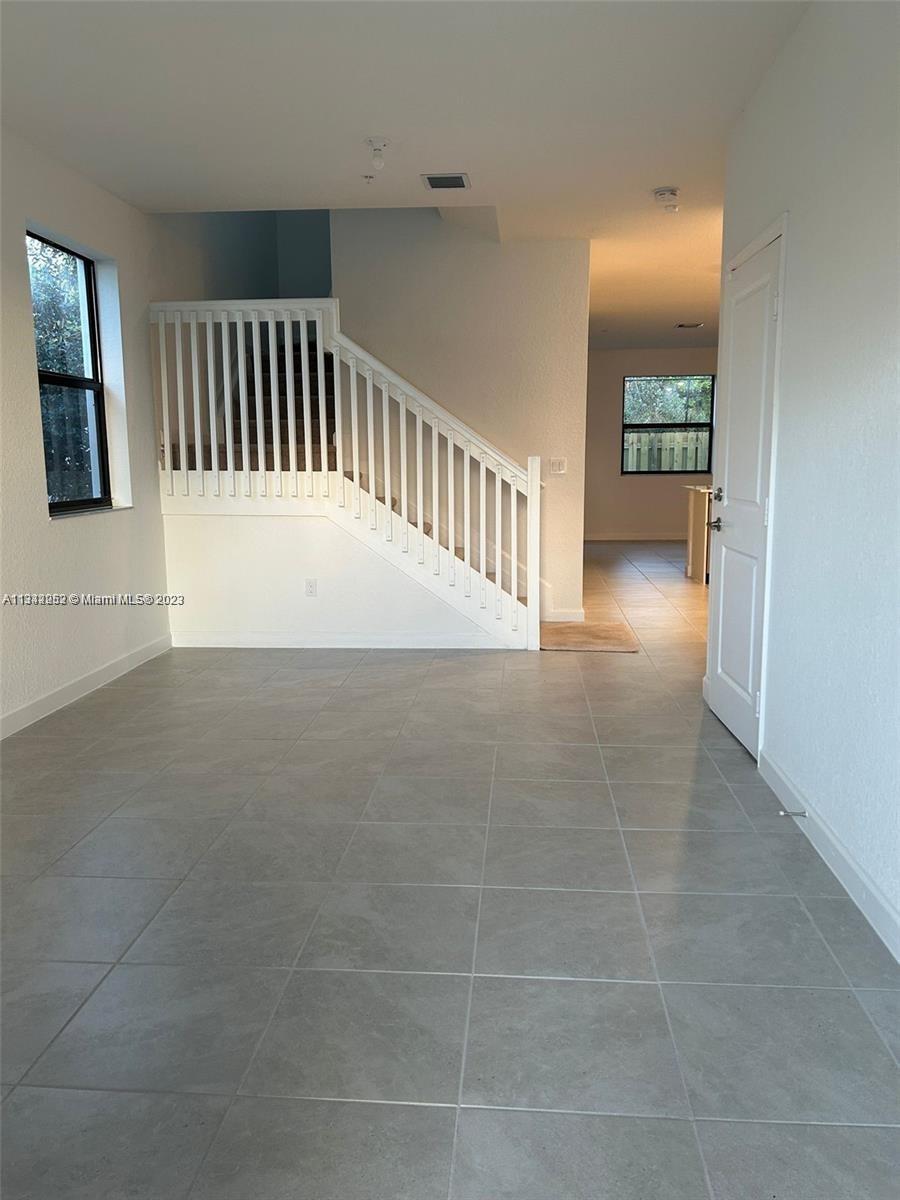 Photo 3 of 23 of 203 SW 159th Ter townhome