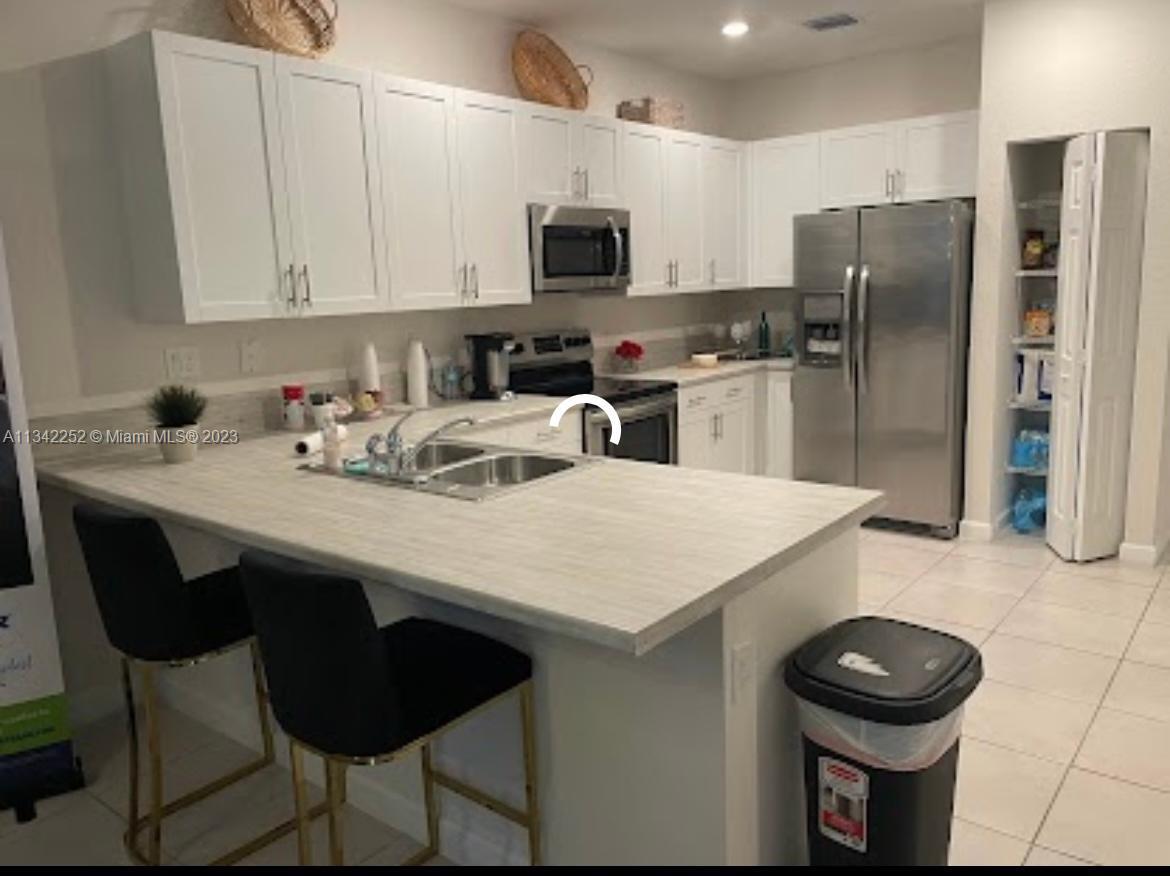 Photo 7 of 23 of 203 SW 159th Ter townhome