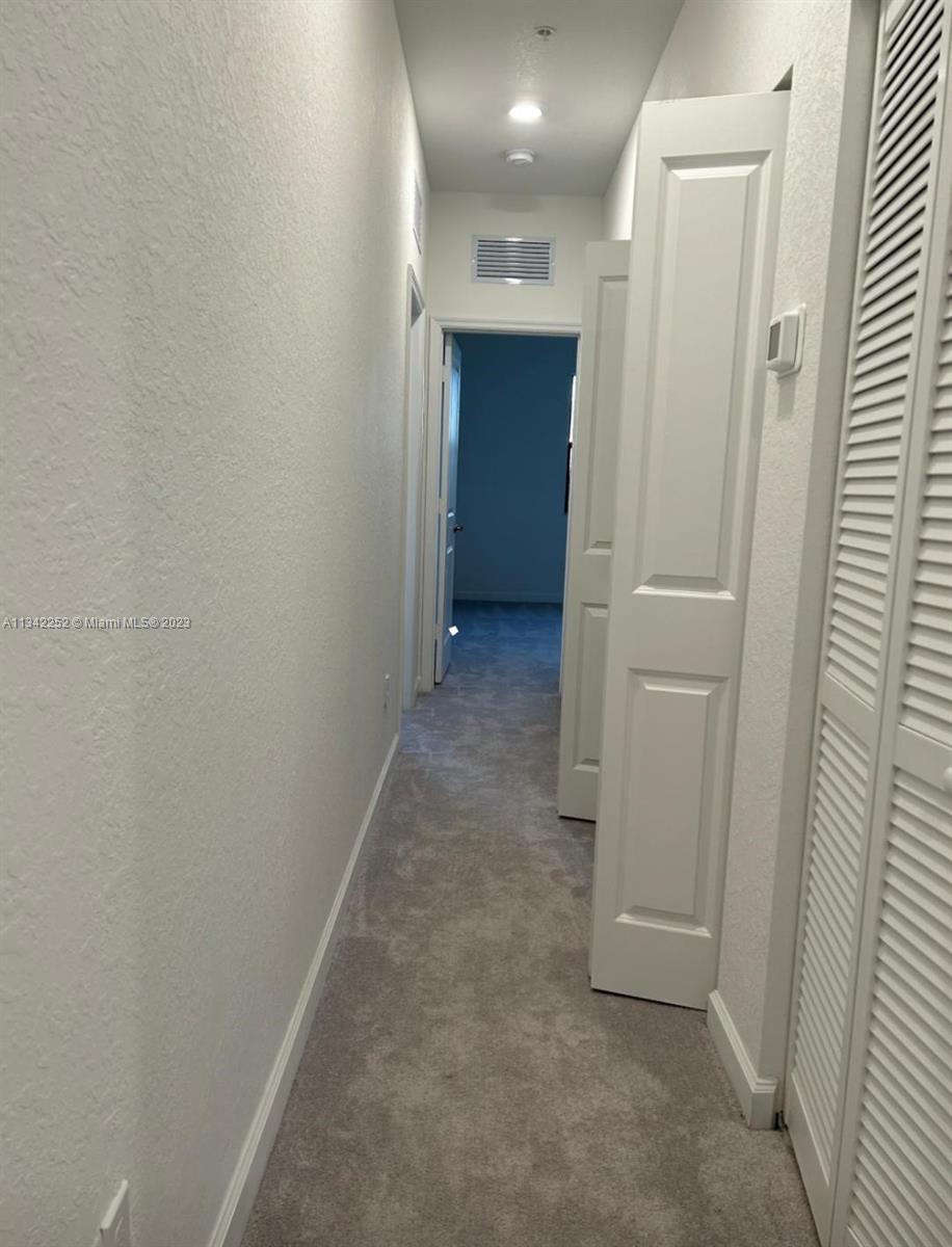 Photo 17 of 23 of 203 SW 159th Ter townhome