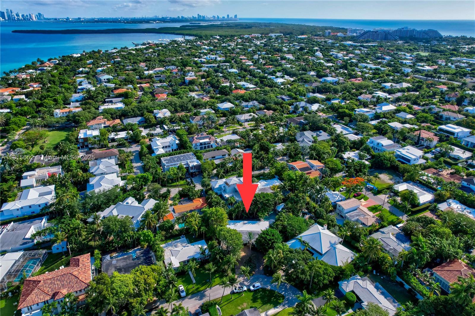 345 Harbor Ln, Key Biscayne, Miami-Dade County, Florida - 4 Bedrooms  
3 Bathrooms - 
