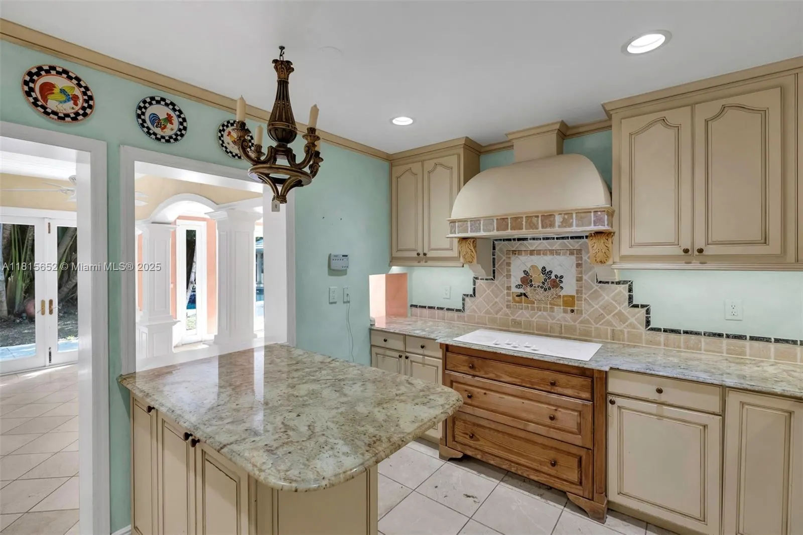 Key Biscayne, Florida 33149, United States, 4 Bedrooms Bedrooms, ,3 BathroomsBathrooms,Residential,Pending,144784