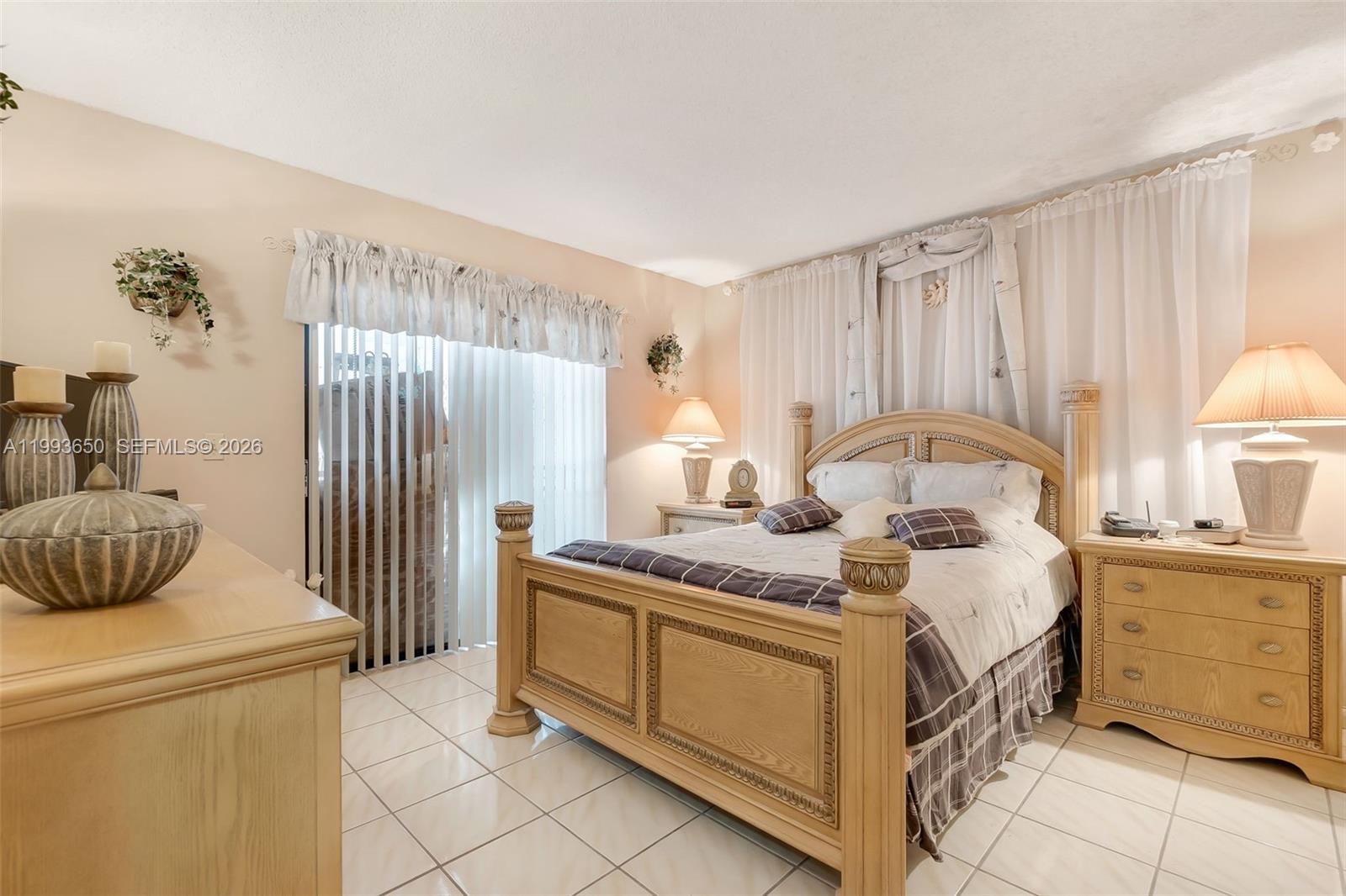 SHEMART VILLAS CONDO - Residential