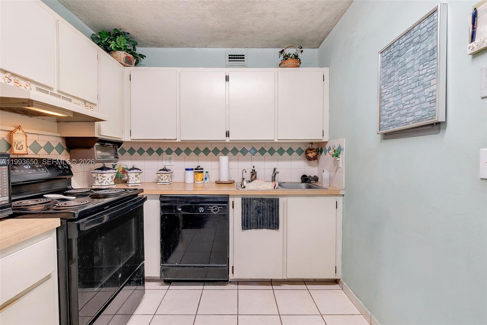 SHEMART VILLAS CONDO - Residential