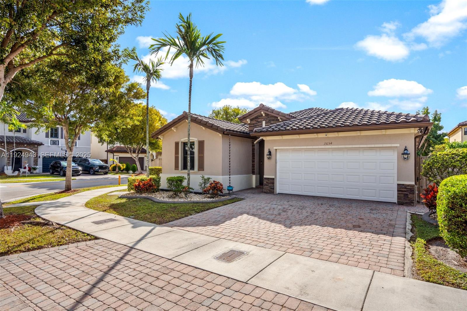 GARDEN ESTATES AT THE HAM - Residential