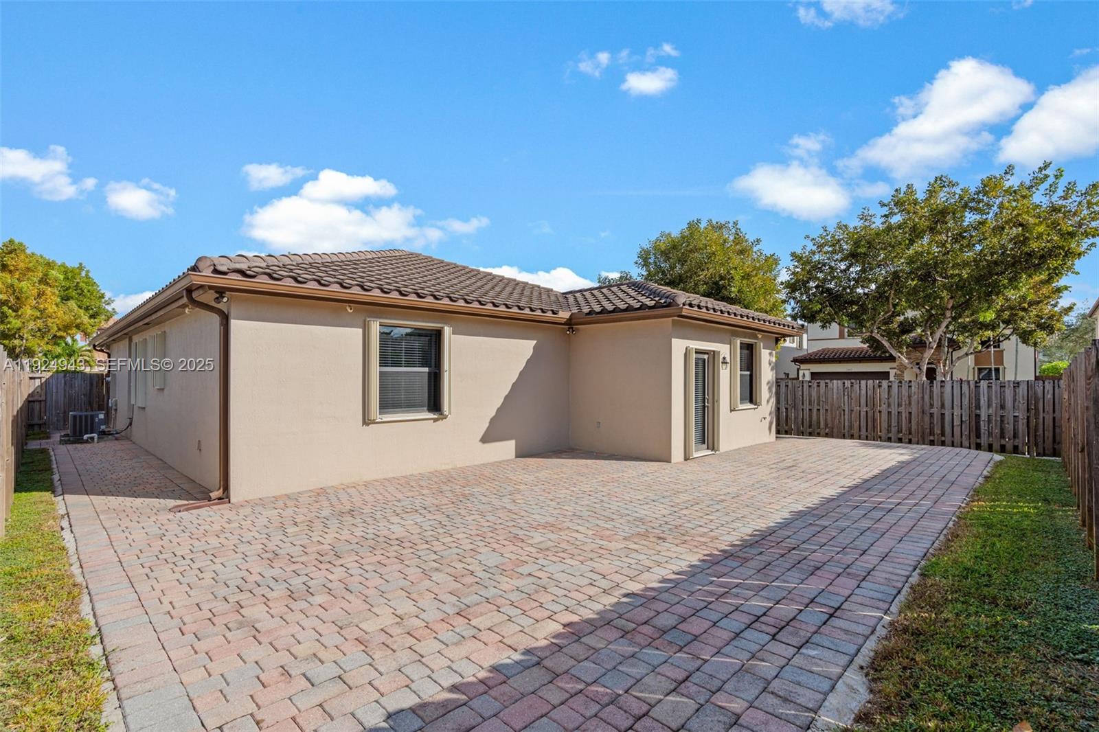 GARDEN ESTATES AT THE HAM - Residential