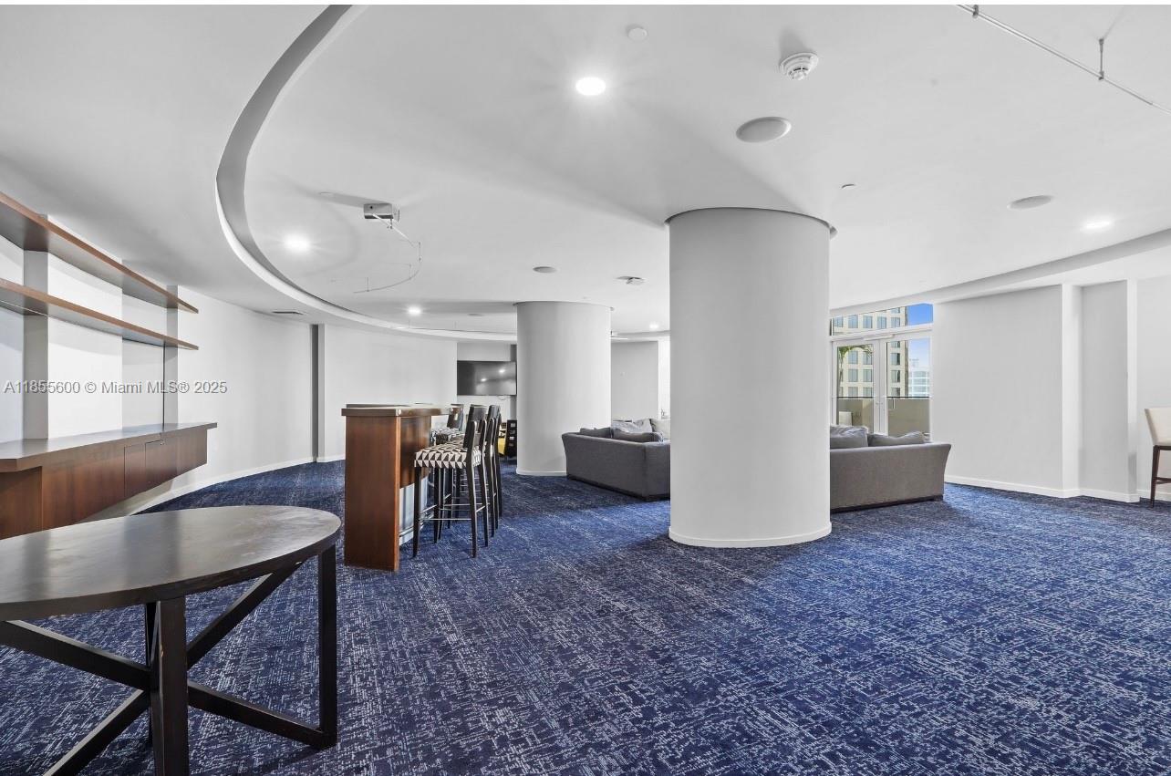 METROPOLIS I AT DADELAND - Residential