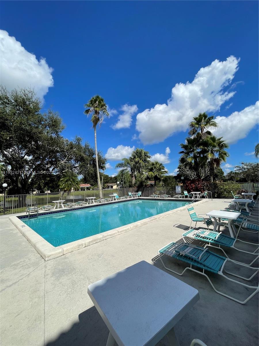 WATERS EDGE OF CORAL SPRI - Residential Lease