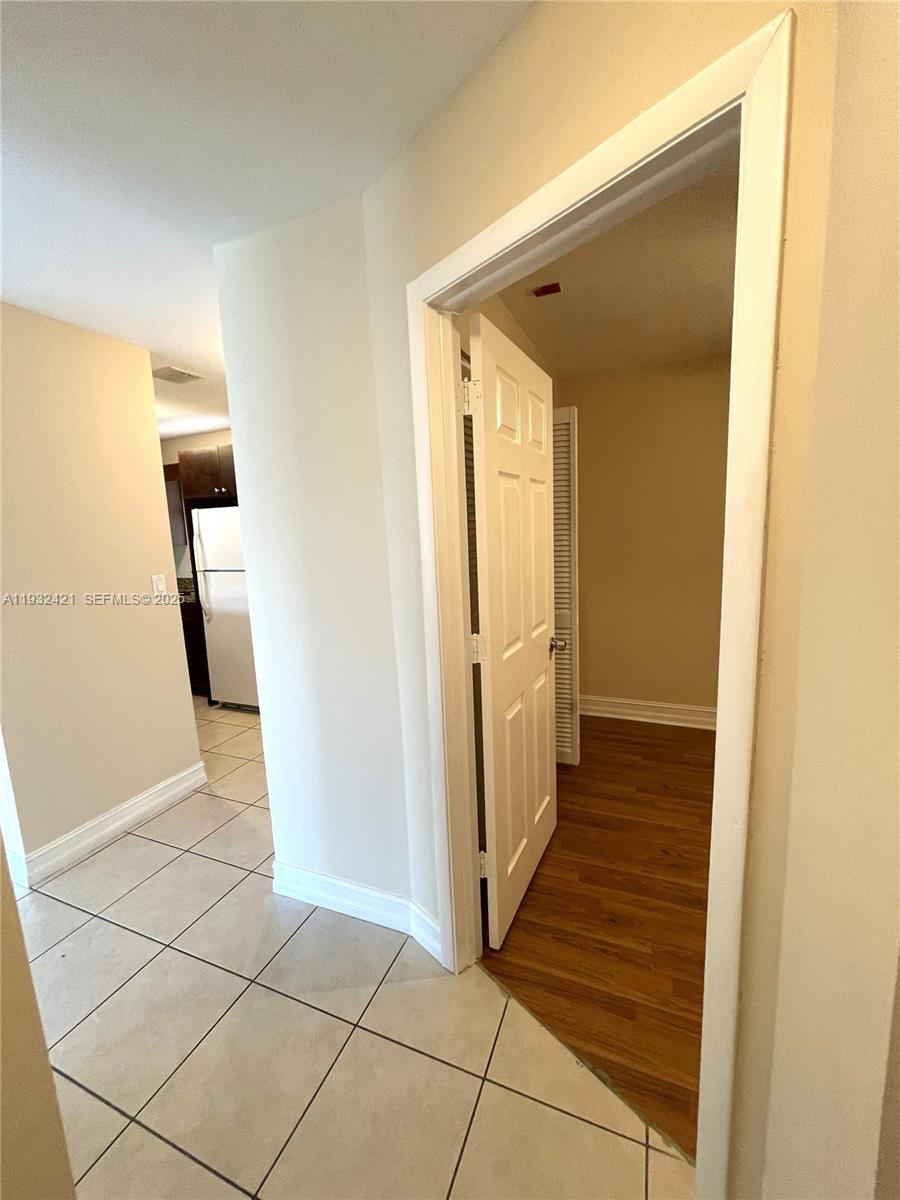 WATERS EDGE OF CORAL SPRI - Residential Lease