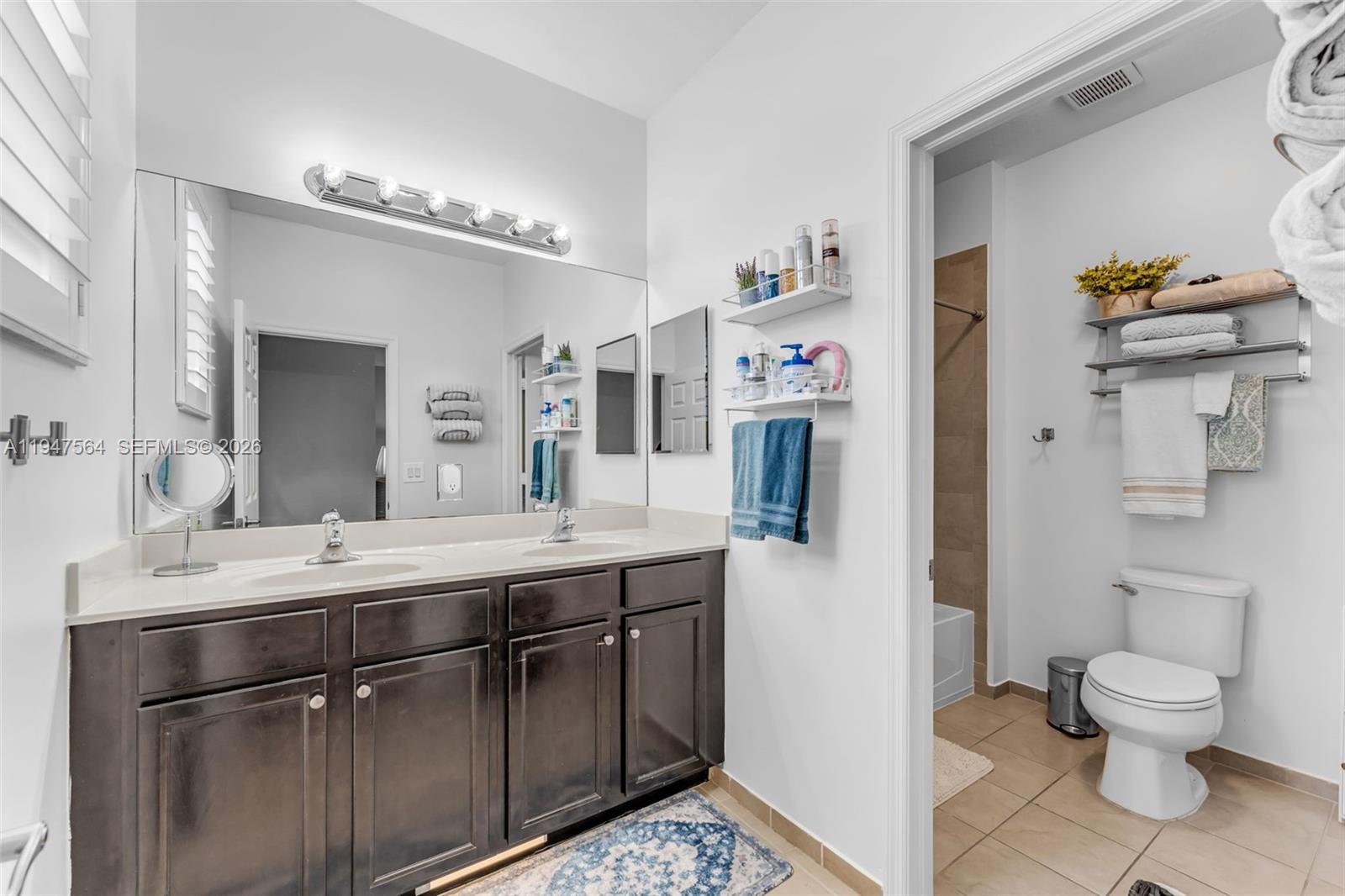 VENETIAN PARC WEST - Residential