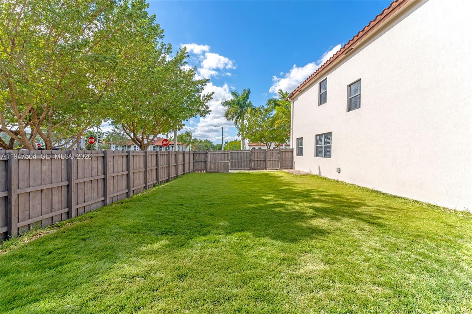 VENETIAN PARC WEST - Residential