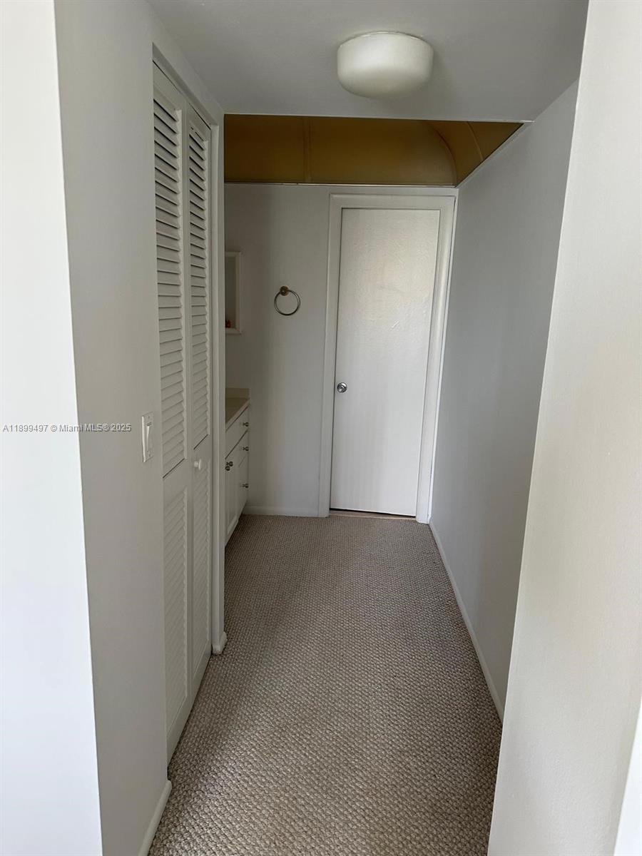 EMERALD HILLS C C APTS CO - Residential