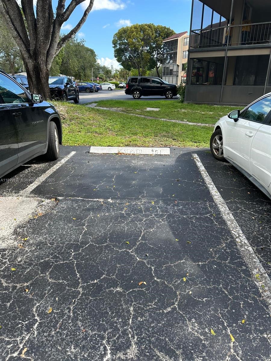 EMERALD HILLS C C APTS CO - Residential