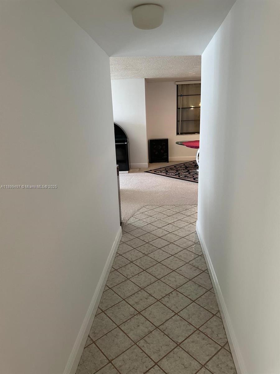 EMERALD HILLS C C APTS CO - Residential