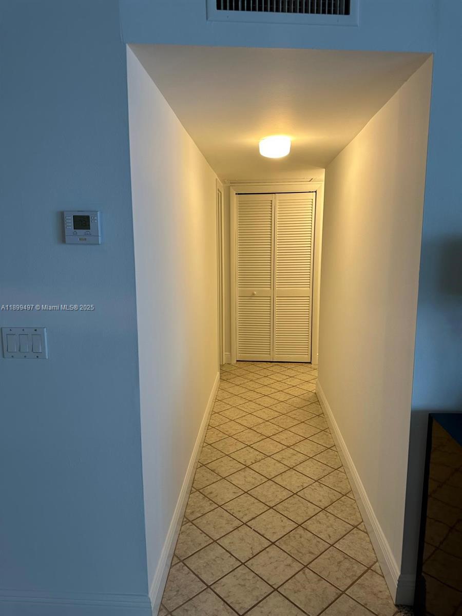 3900 N Hills Dr 310