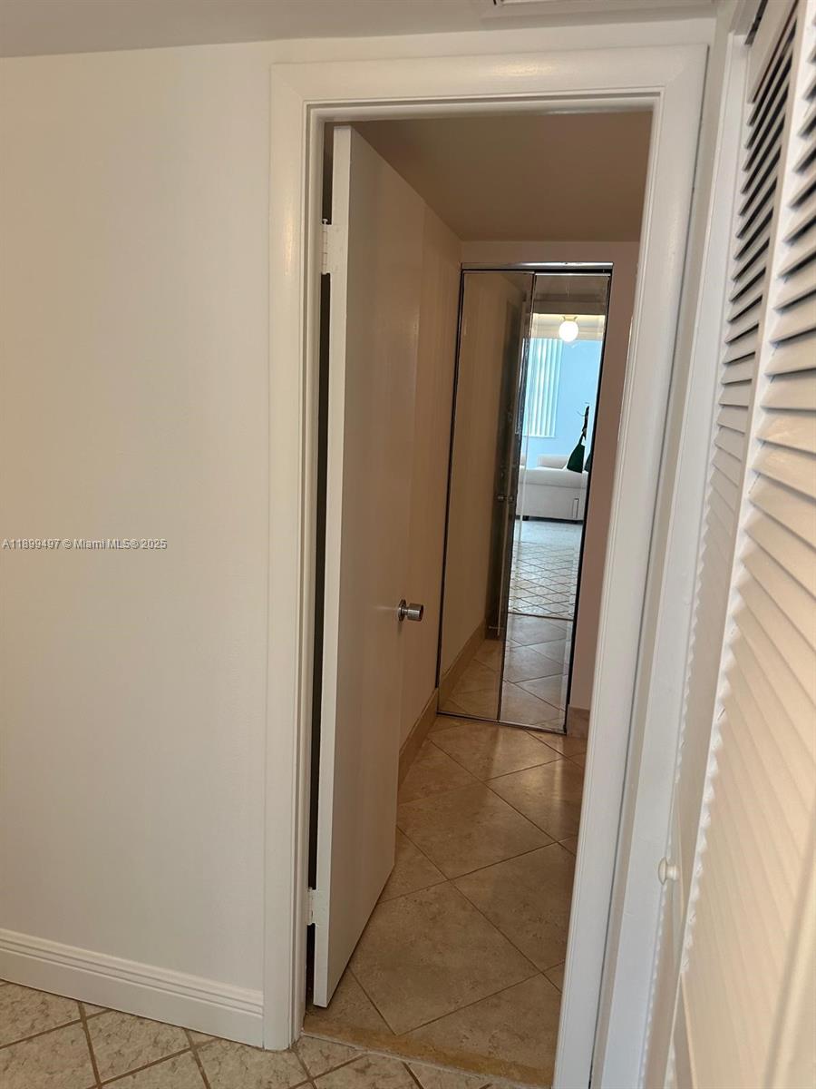 3900 N Hills Dr 310