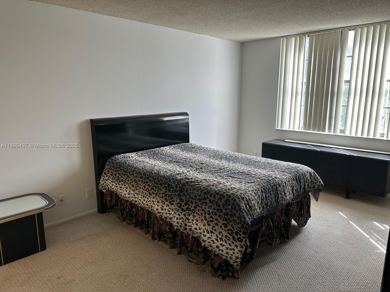 EMERALD HILLS C C APTS CO - Residential