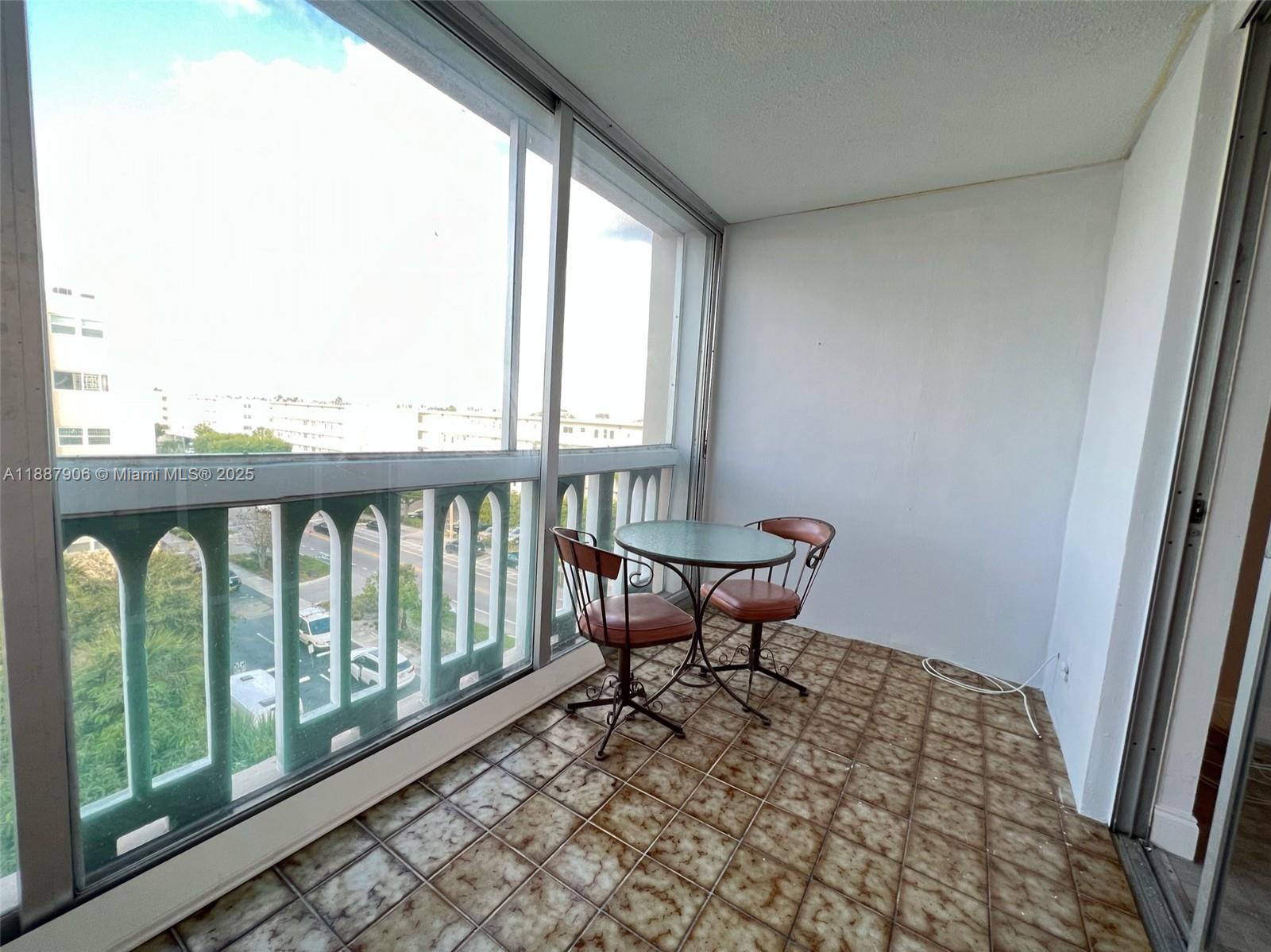 MEADOWBROOK TOWERS CONDO - Residential