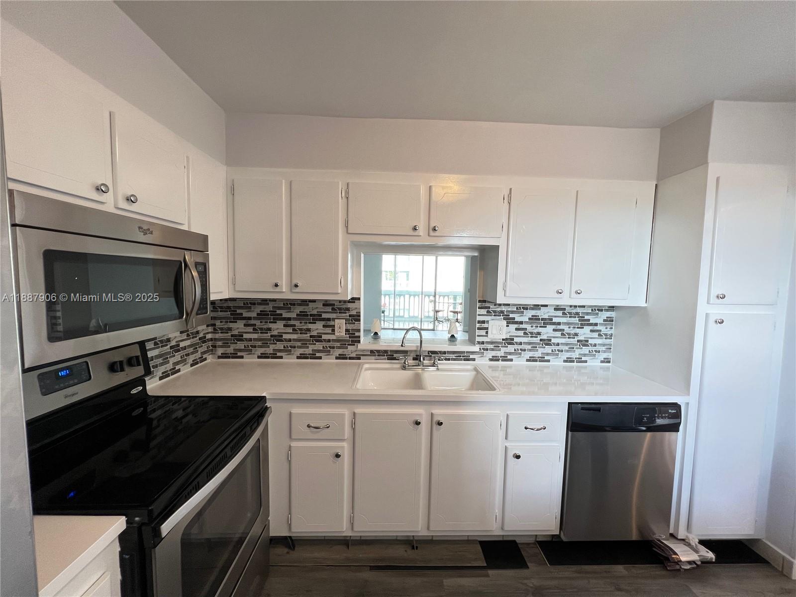 MEADOWBROOK TOWERS CONDO - Residential