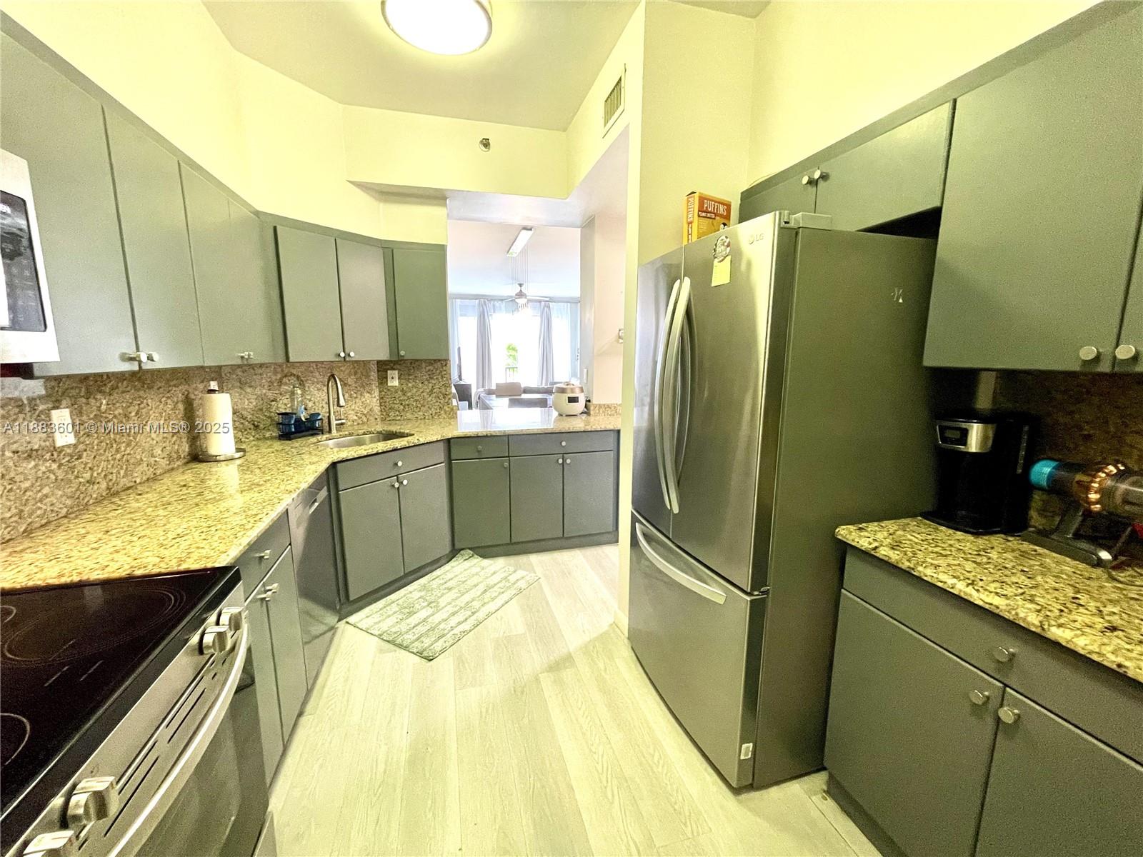 ATLANTIC ROSE CONDO - Residential