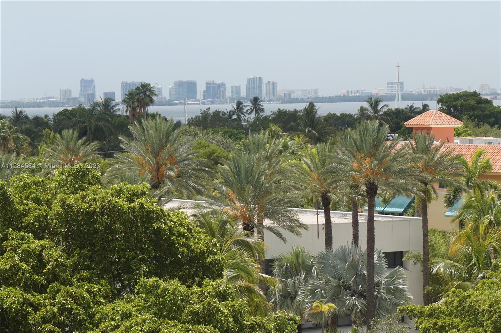 THE EMERALDBAY @ KEY COLO - Residential